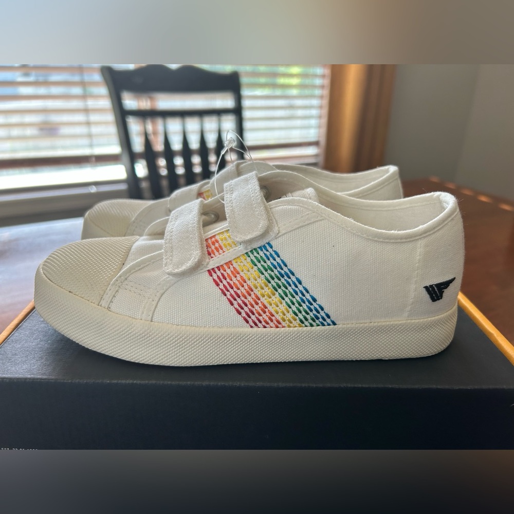 Brand New Gola Kids Vegan Sneakers